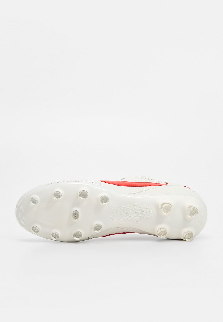 Nike Performance PREMIER III