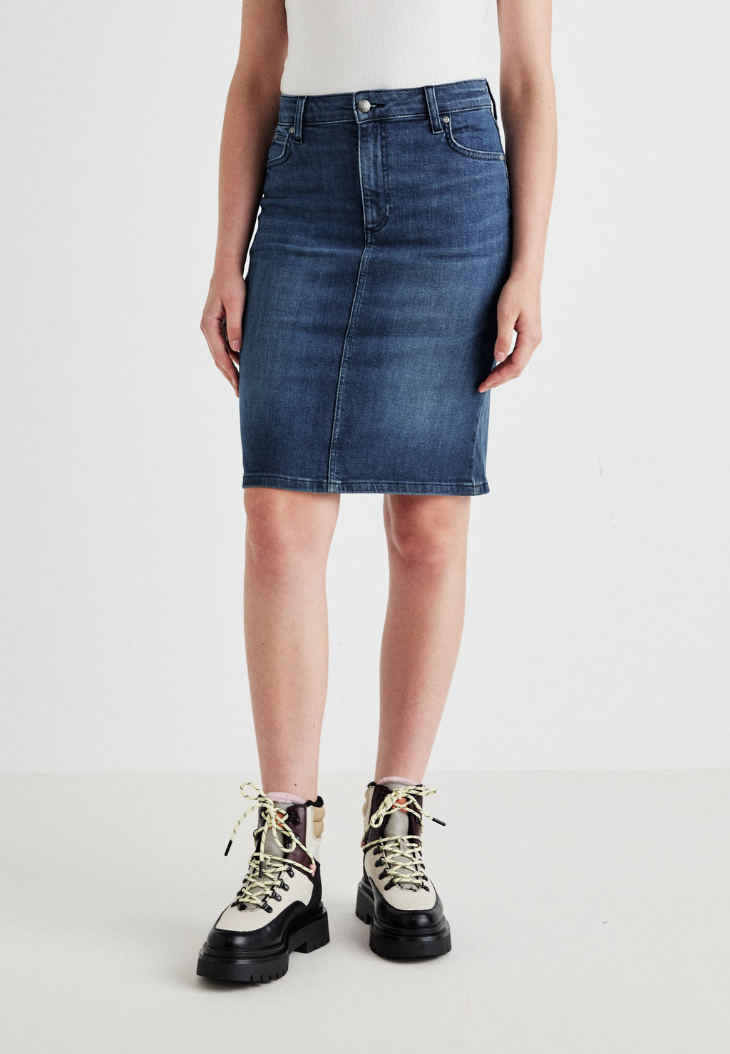 Lee MIDI SKIRT
