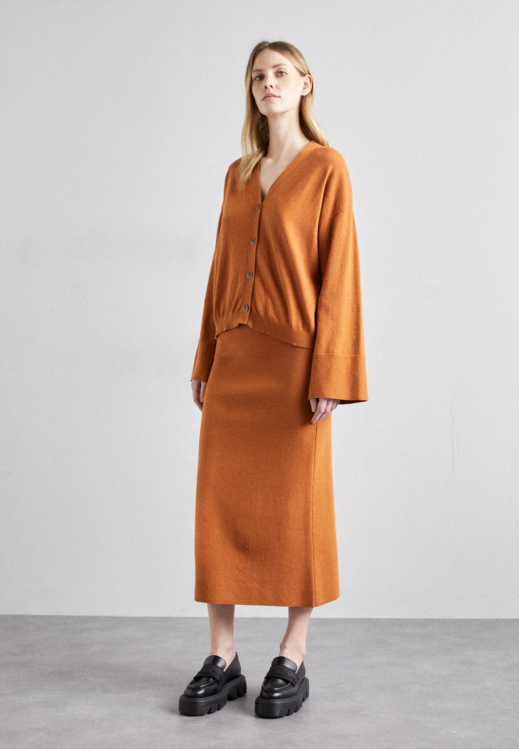 STUDIO ID SKIRT