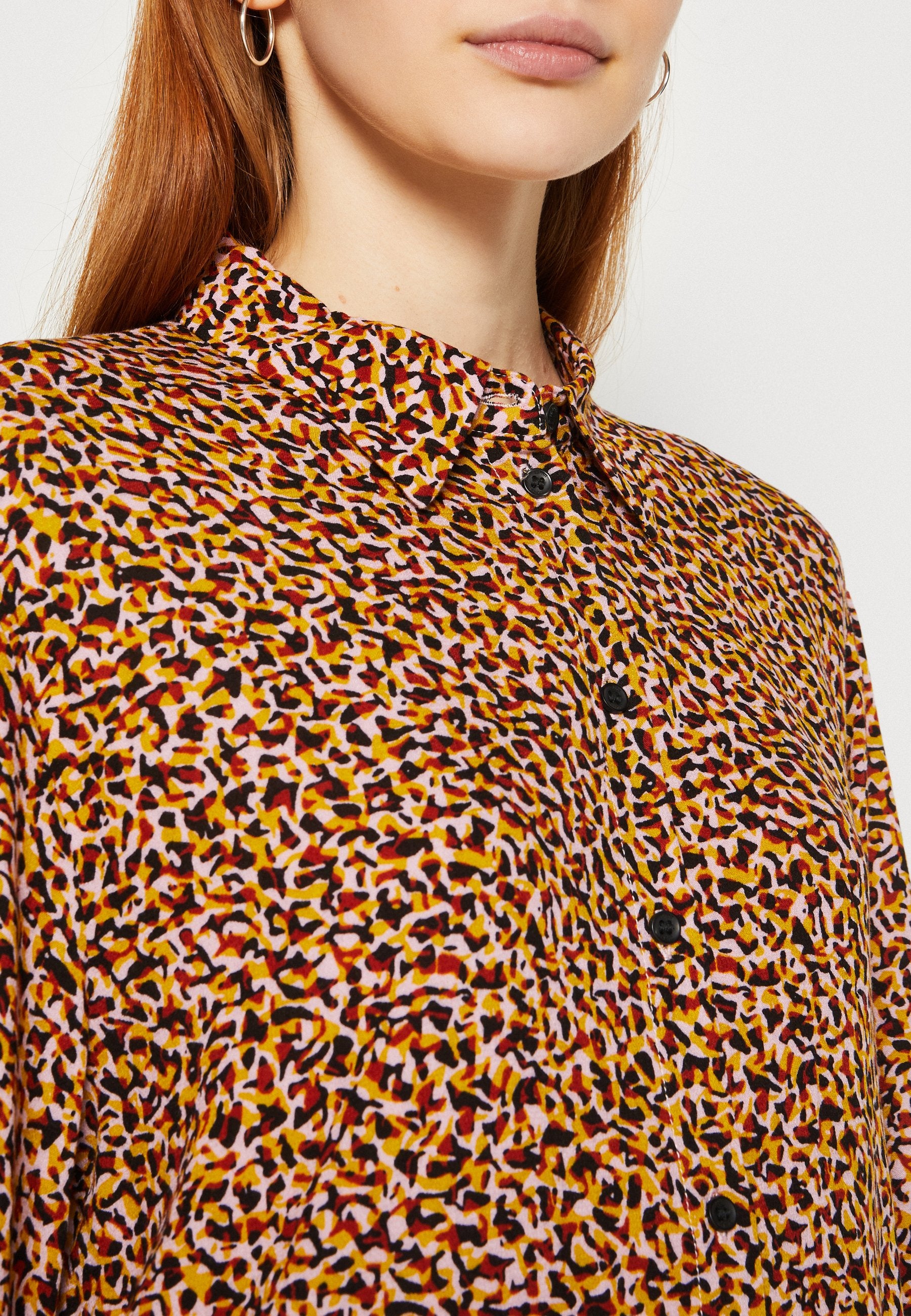 Esprit Hemdbluse Media 8
