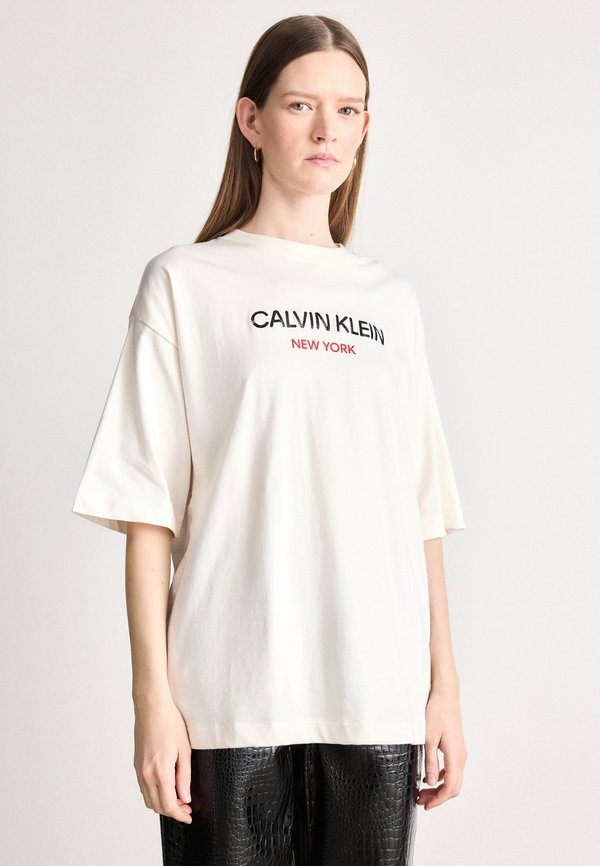 Calvin Klein Jeans RELAXED SEQUIN LOGO TEE - Print T-shirt - white greige