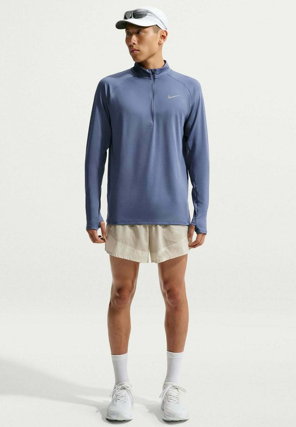 Nike Performance LAUFSHIRT STRIDE HALF-ZIP - Long sleeved top - diffused blue