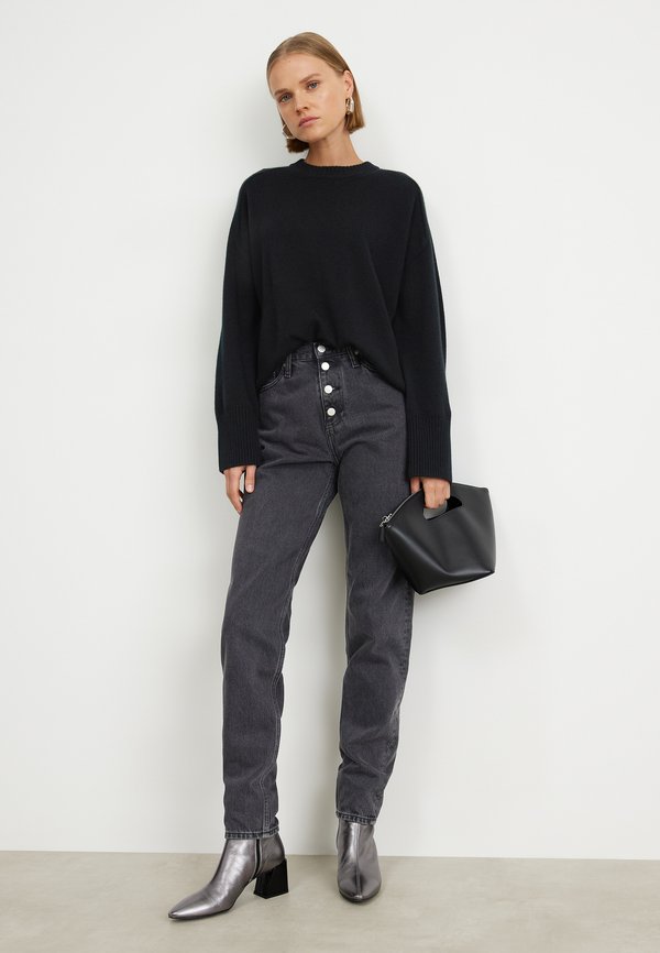 Calvin Klein Jeans MOM