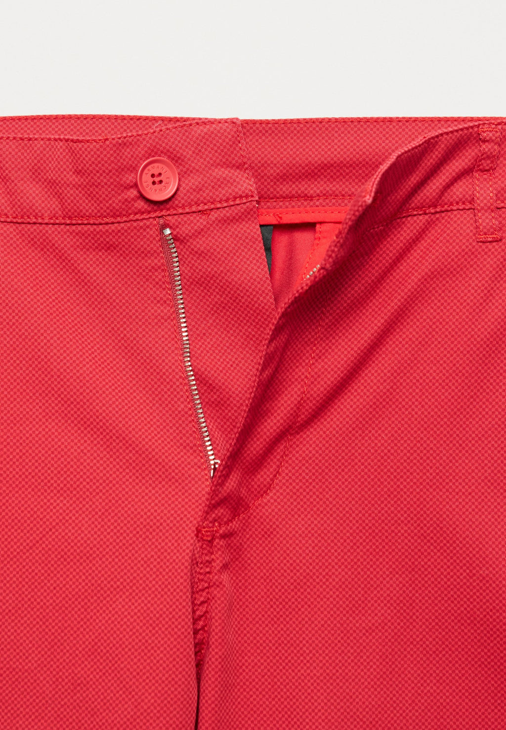 Armani Exchange Chino Media 4