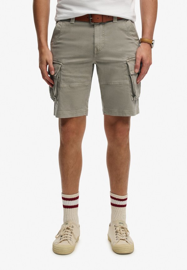 Superdry & Co SUPERDRY CORE CARGO SHORT.... - Shorts - light khaki green