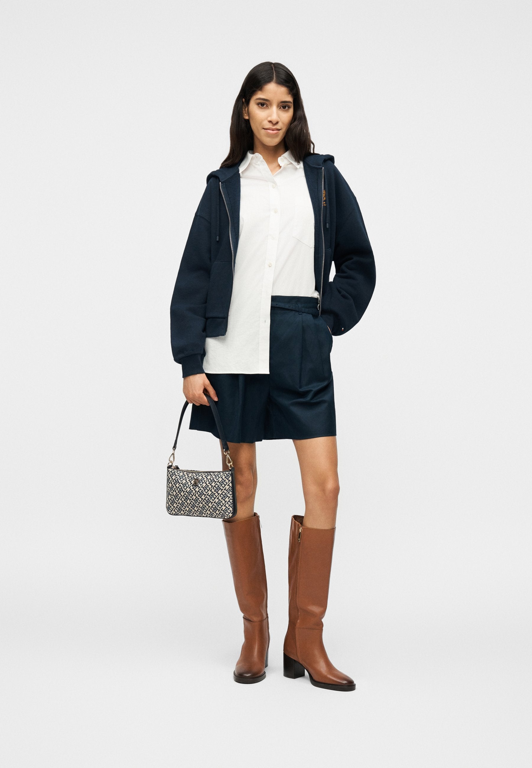 TERRY RELAXED ZIP-THRU HOODY Media 2