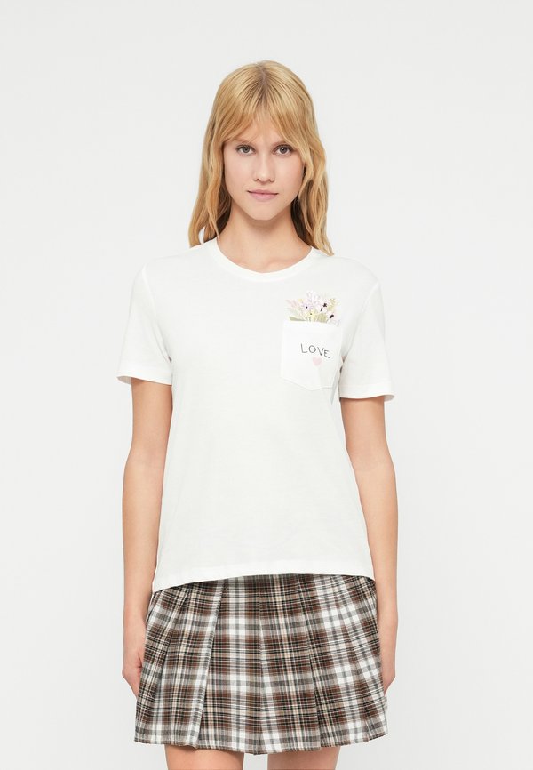 ONLY ONLPOLLY POCKET BOX - Print T-shirt - cloud dancer