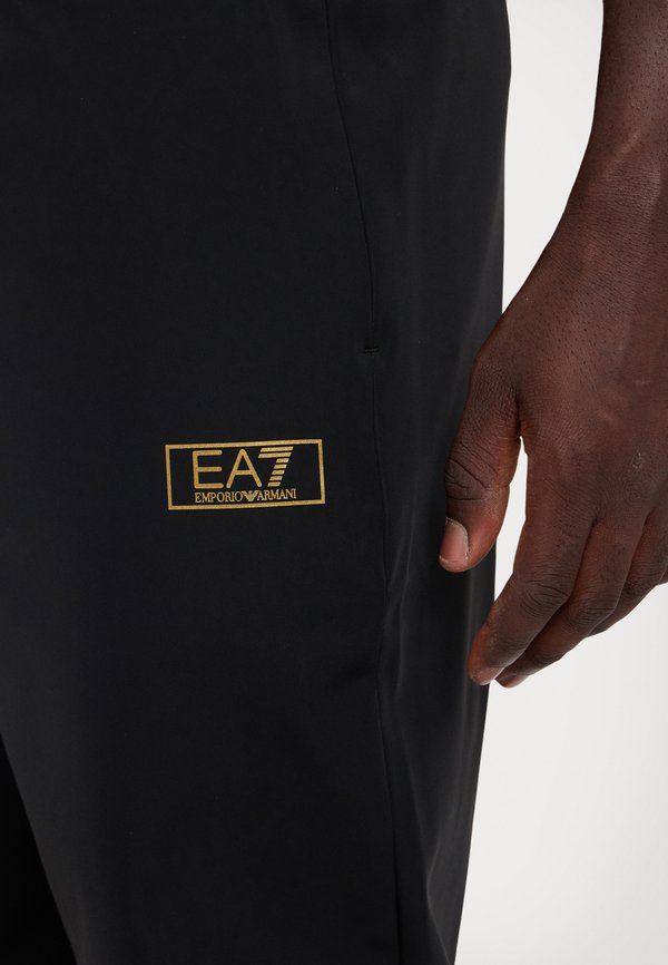 EA7 Emporio Armani TROUSER