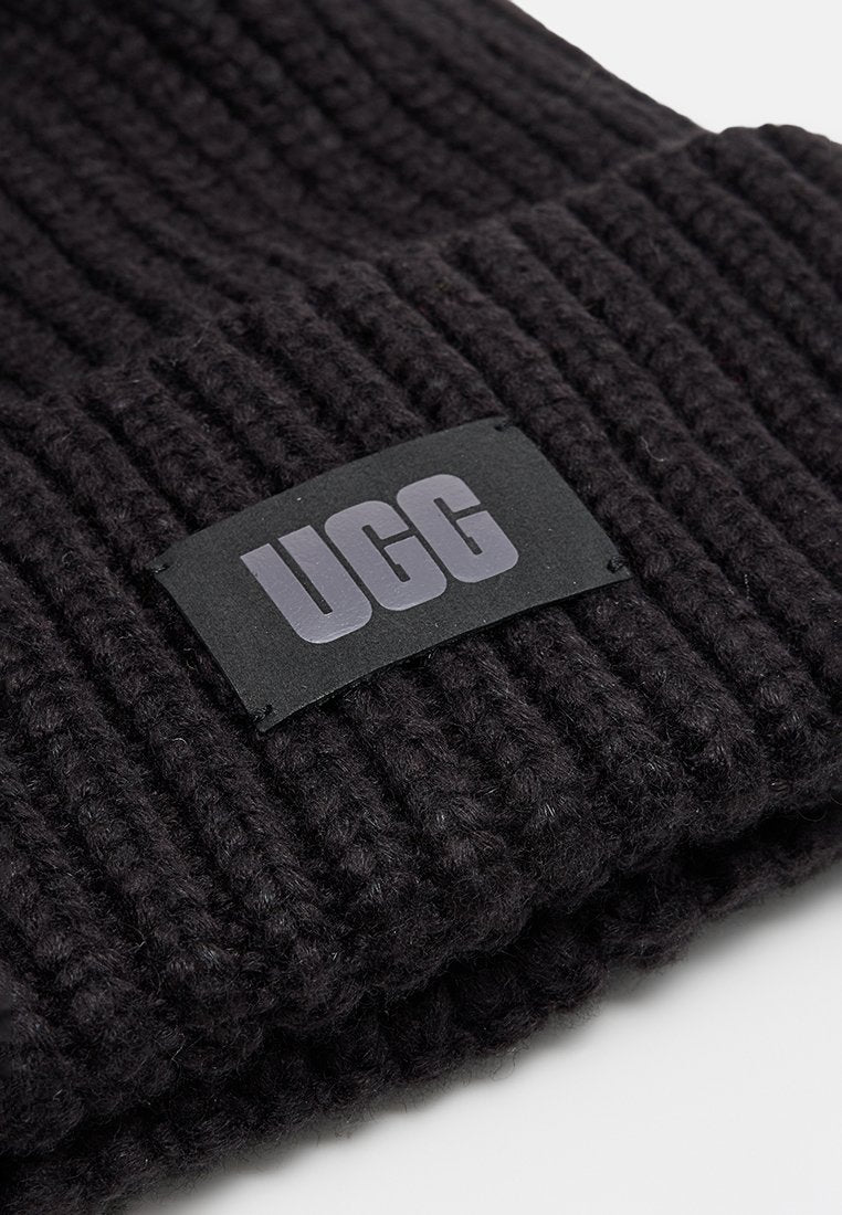 UGG CHUNKY SET