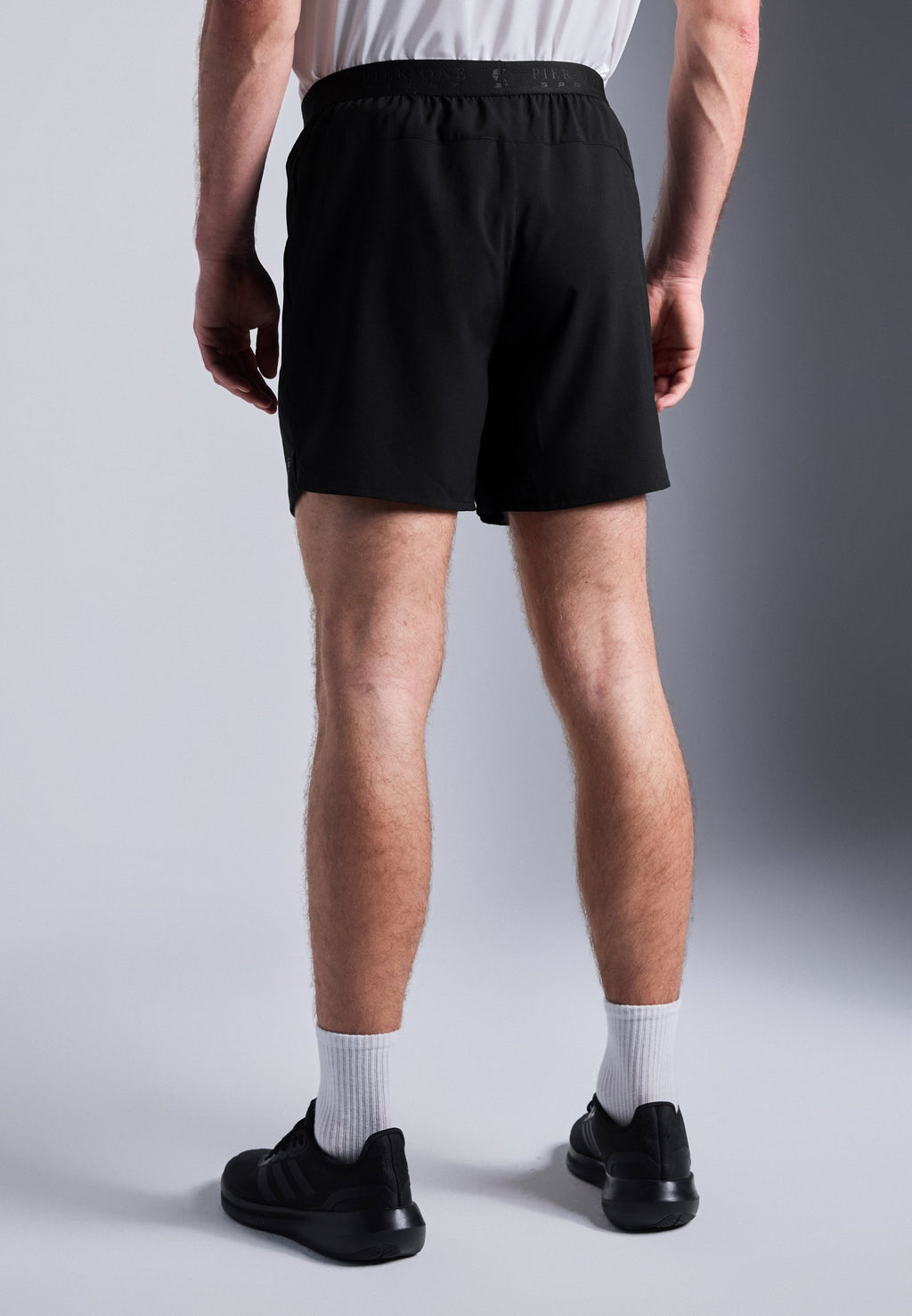 Pier One Sport REGULAR FIT SPORT SHORTS WITH LOGO WAISTBAND