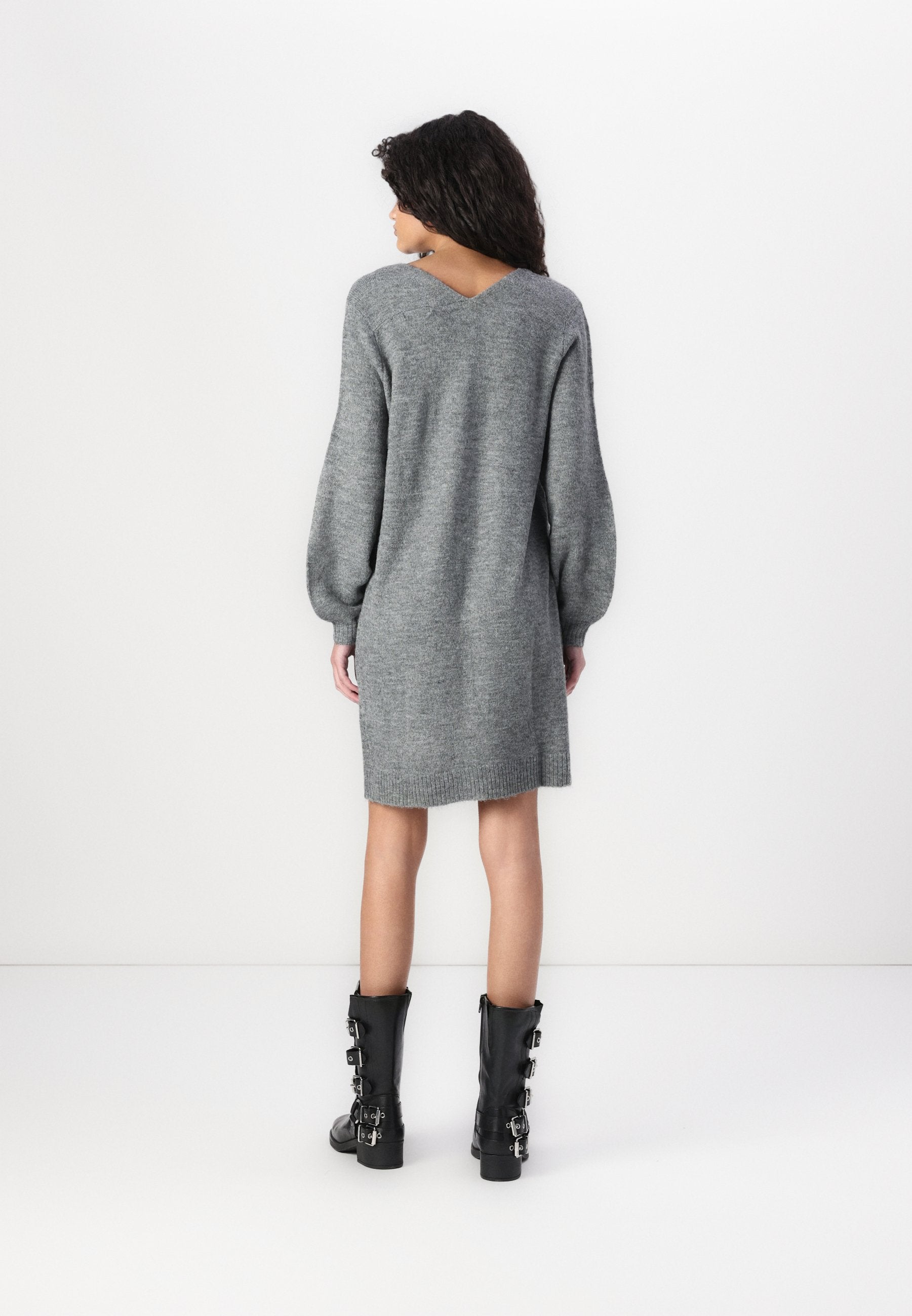 JDY JDYELANORA V-NECK NOOS