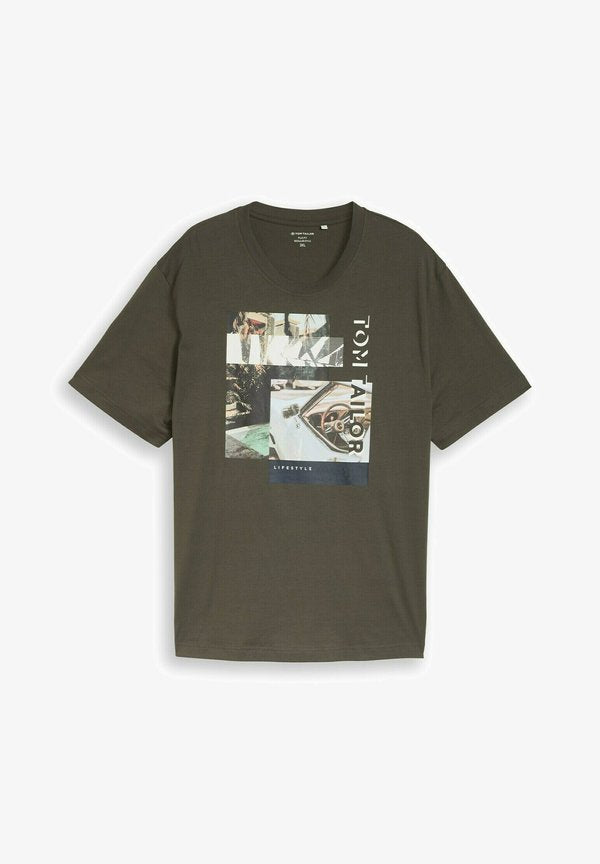 TOM TAILOR TOM TAILOR T-SHIRT PLUS SIZE - T-SHIRT MIT FOTOPRINT - Print T-shirt - deep leaf green