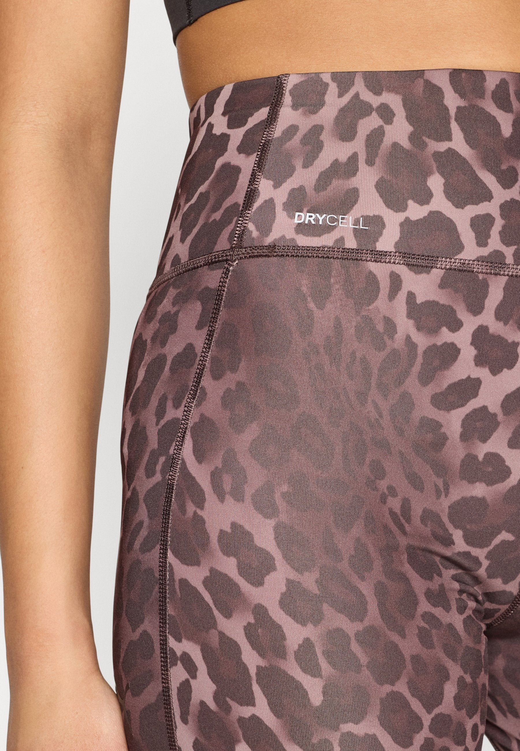 Puma TAD ESSENTIAL SPOTTED HAZE SHORT TIGHT
