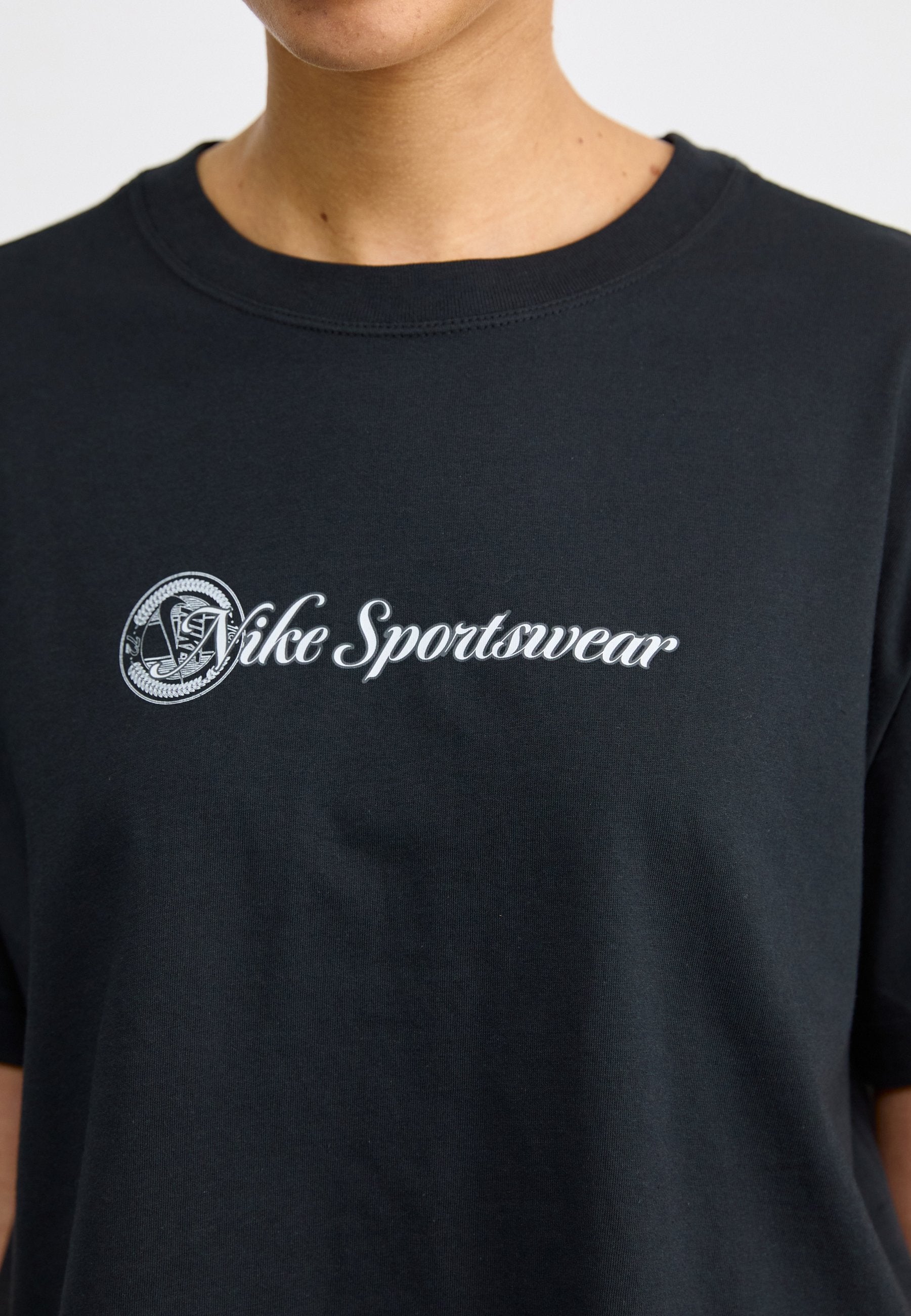 Nike Sportswear CLUB CROP TEE