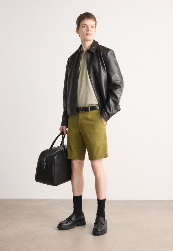 Calvin Klein MODERN CHINO