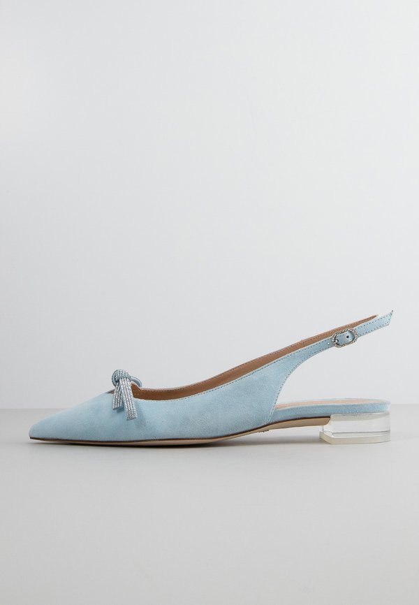 Stuart Weitzman BOW