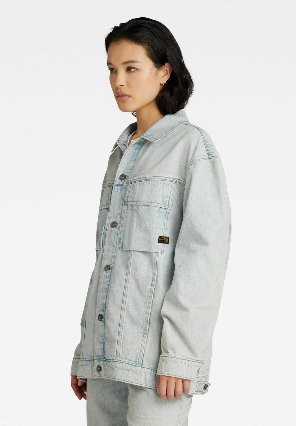 OVERSIZED Media 6
