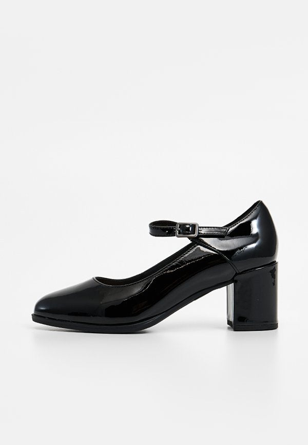 Clarks FREVA55
