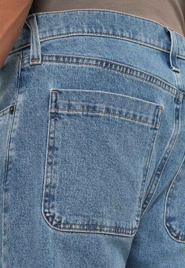 Hollister Co.