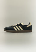 adidas Originals SAMBA OG UNISEX - Trainers - carbon/warm vanilla