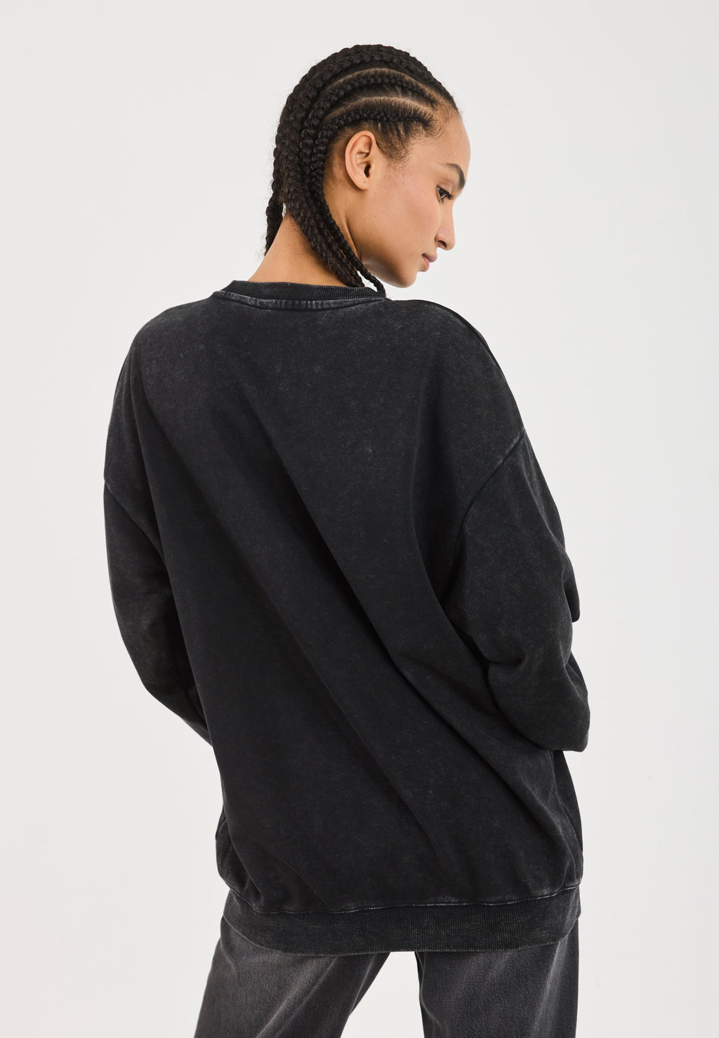 YOURTURN UNISEX OVERSIZED FIT WASHED SWEATSHIRT