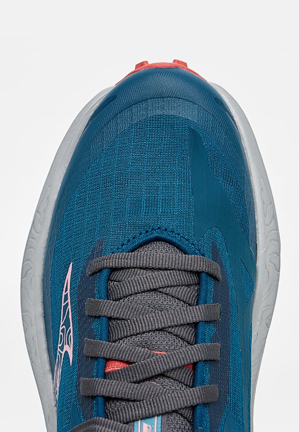 Mizuno NEO LUMINA