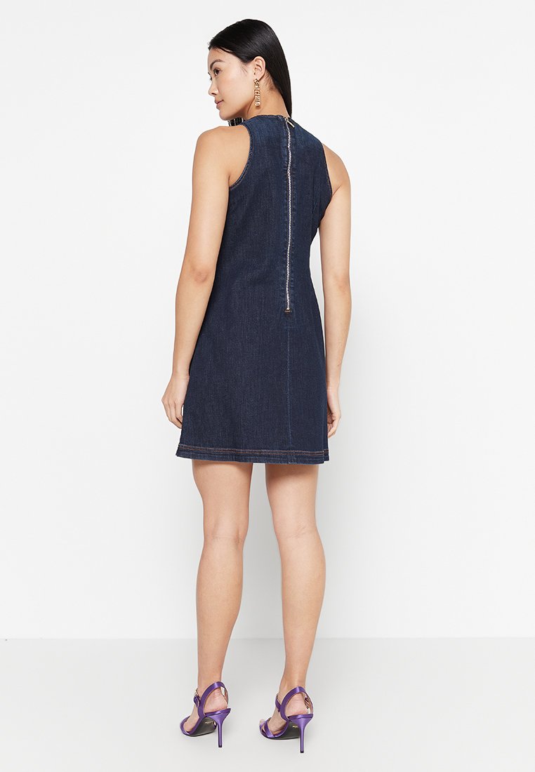 Love Moschino