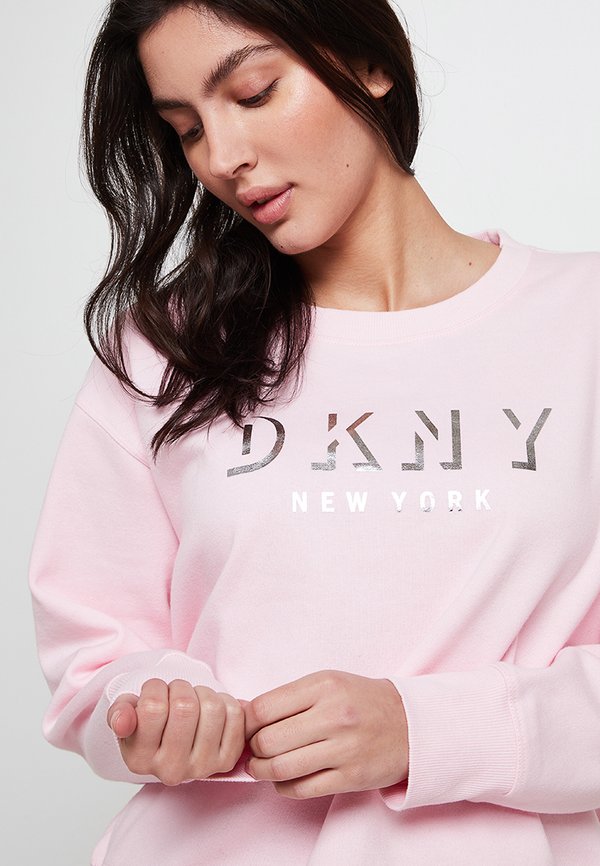 DKNY Sport