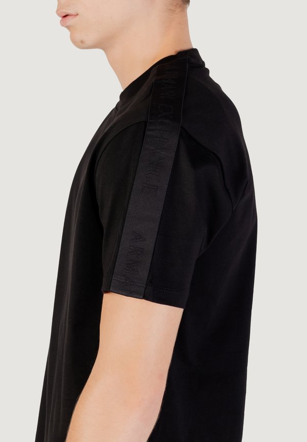 Armani Exchange T-SHIRT REGULAR FIT