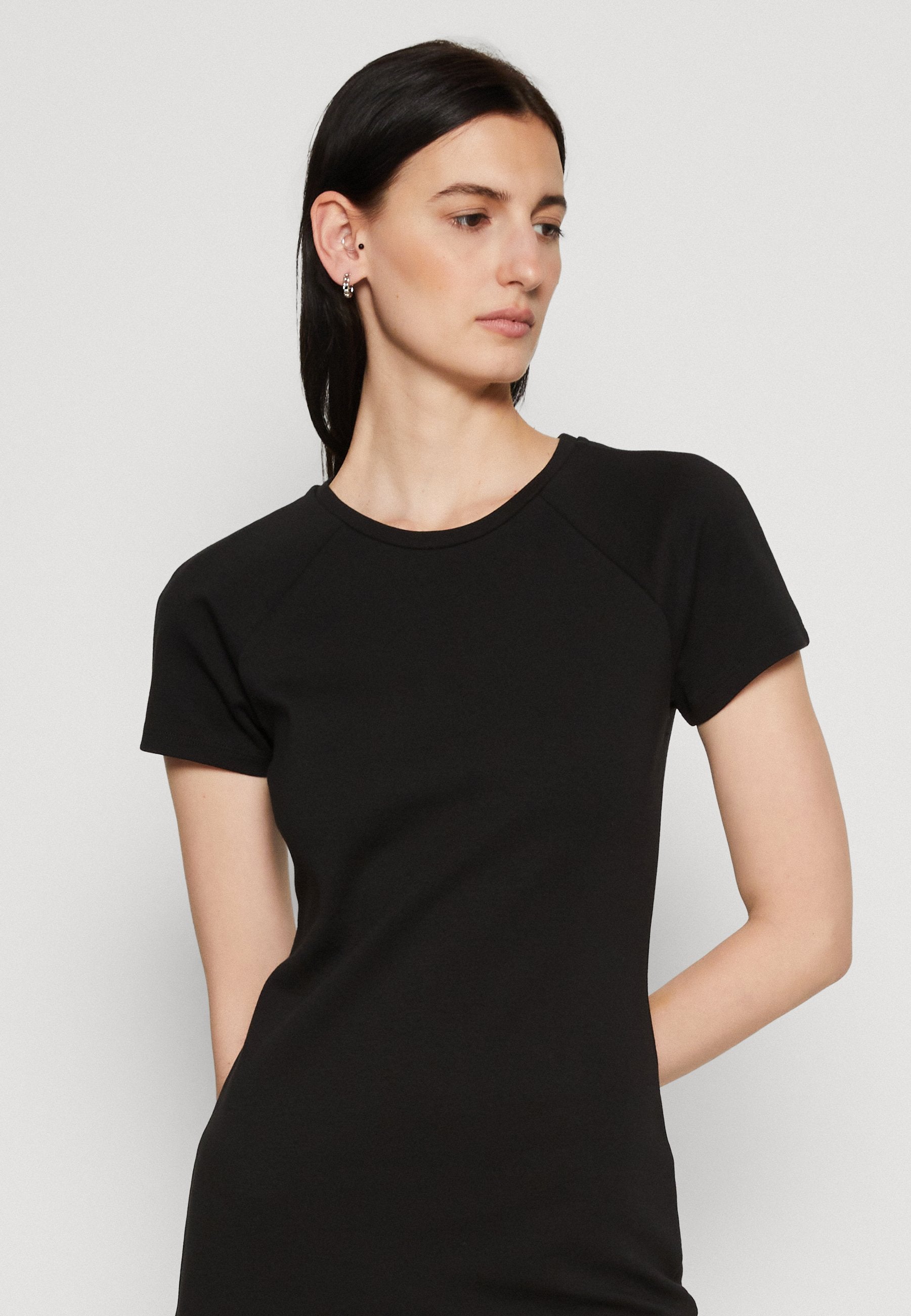 BODYCON Media 5
