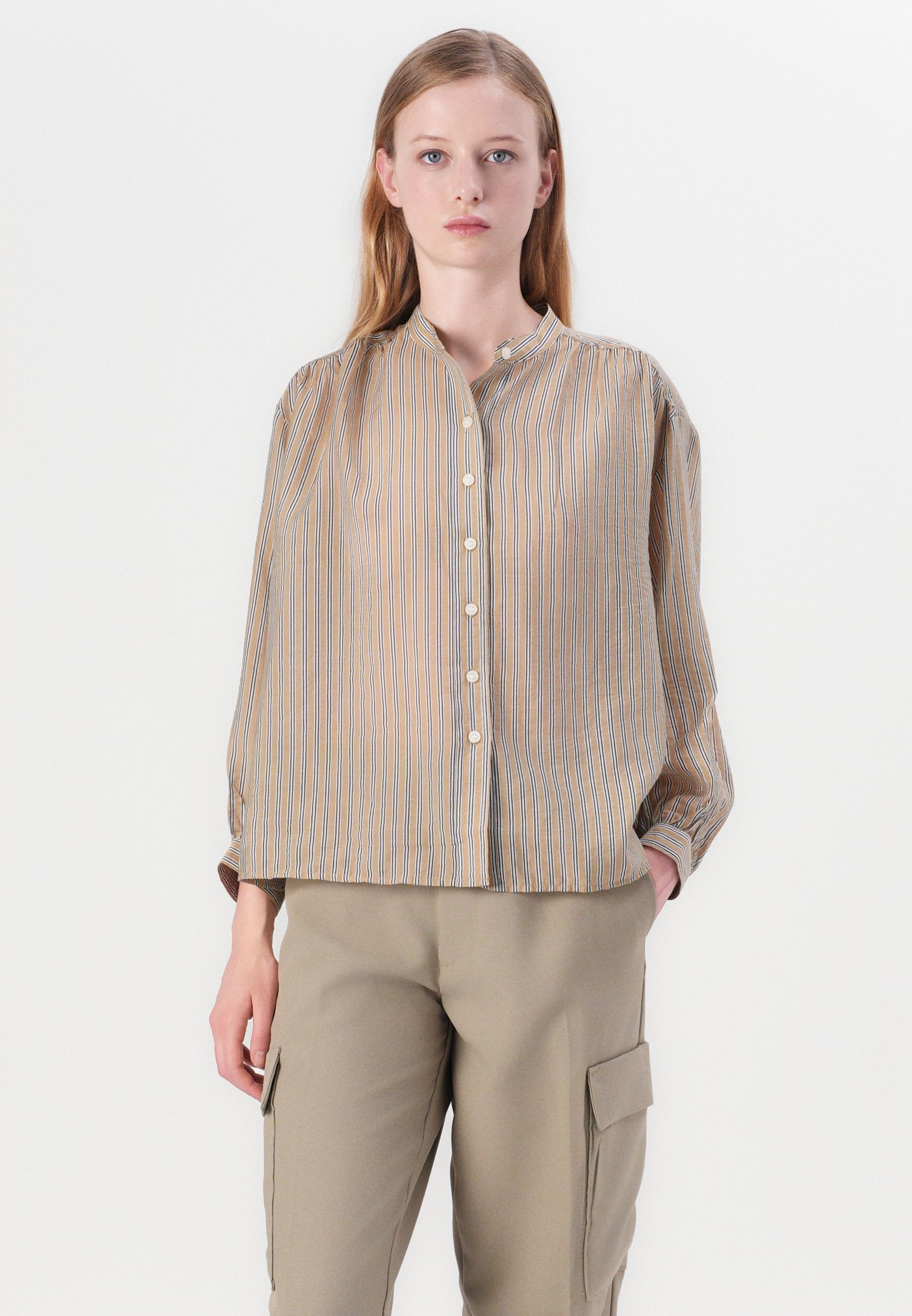 GAP SHEER FASHION SHIRT