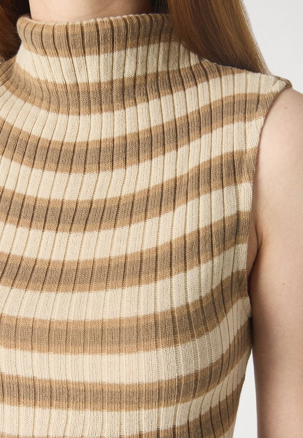 Even&Odd CUT AND SAW BODYCON OPEN BACK