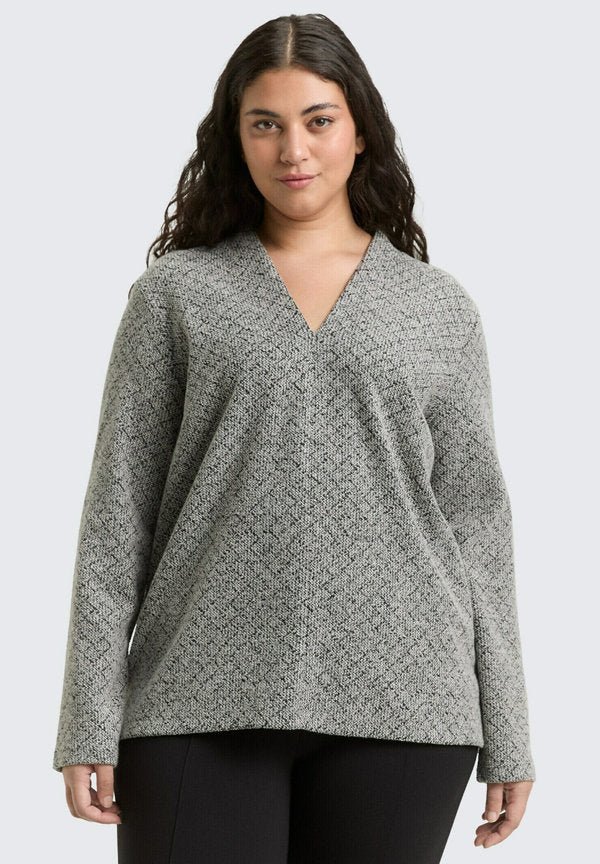 TOM TAILOR PLUS SIZE MIT V-AUSSCHNITT - Jumper - black/white argyle structure