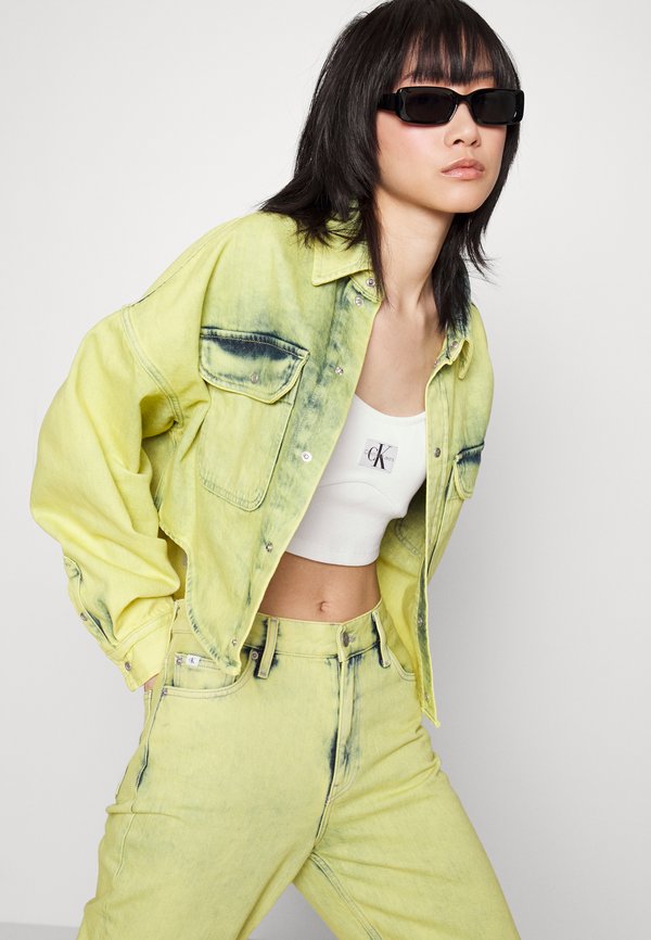 Calvin Klein Jeans MOM JEAN