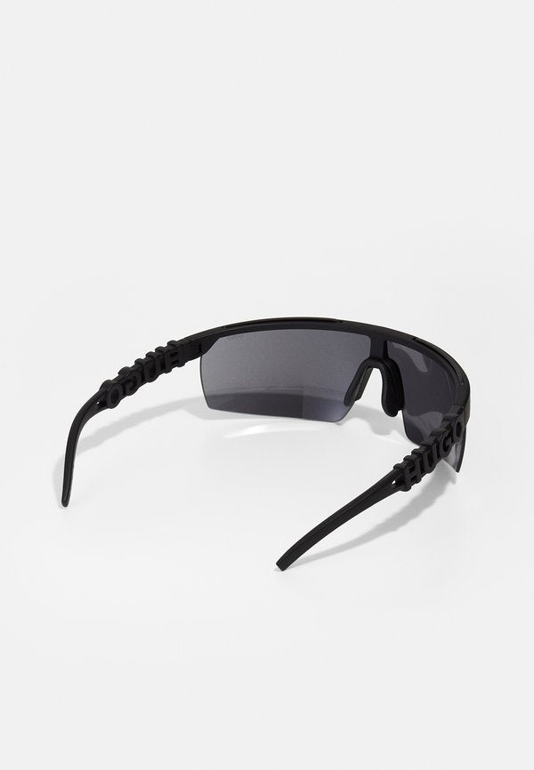 HUGO UNISEX