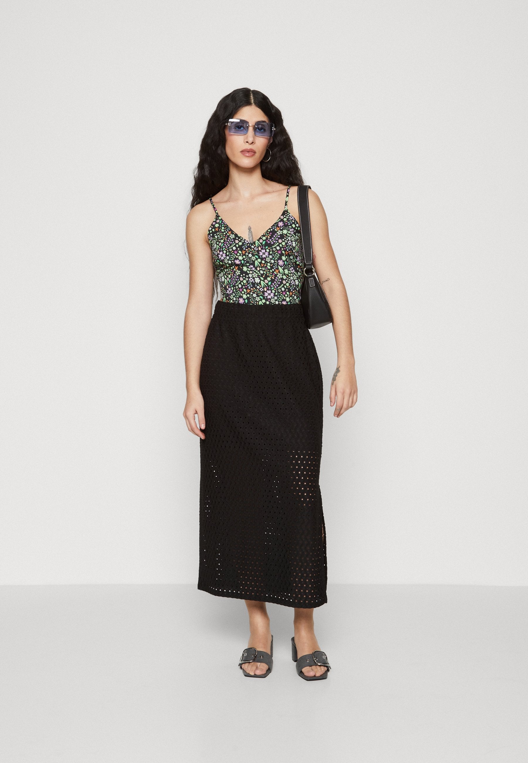 ONLMADELINE MIDI SKIRT Media 2