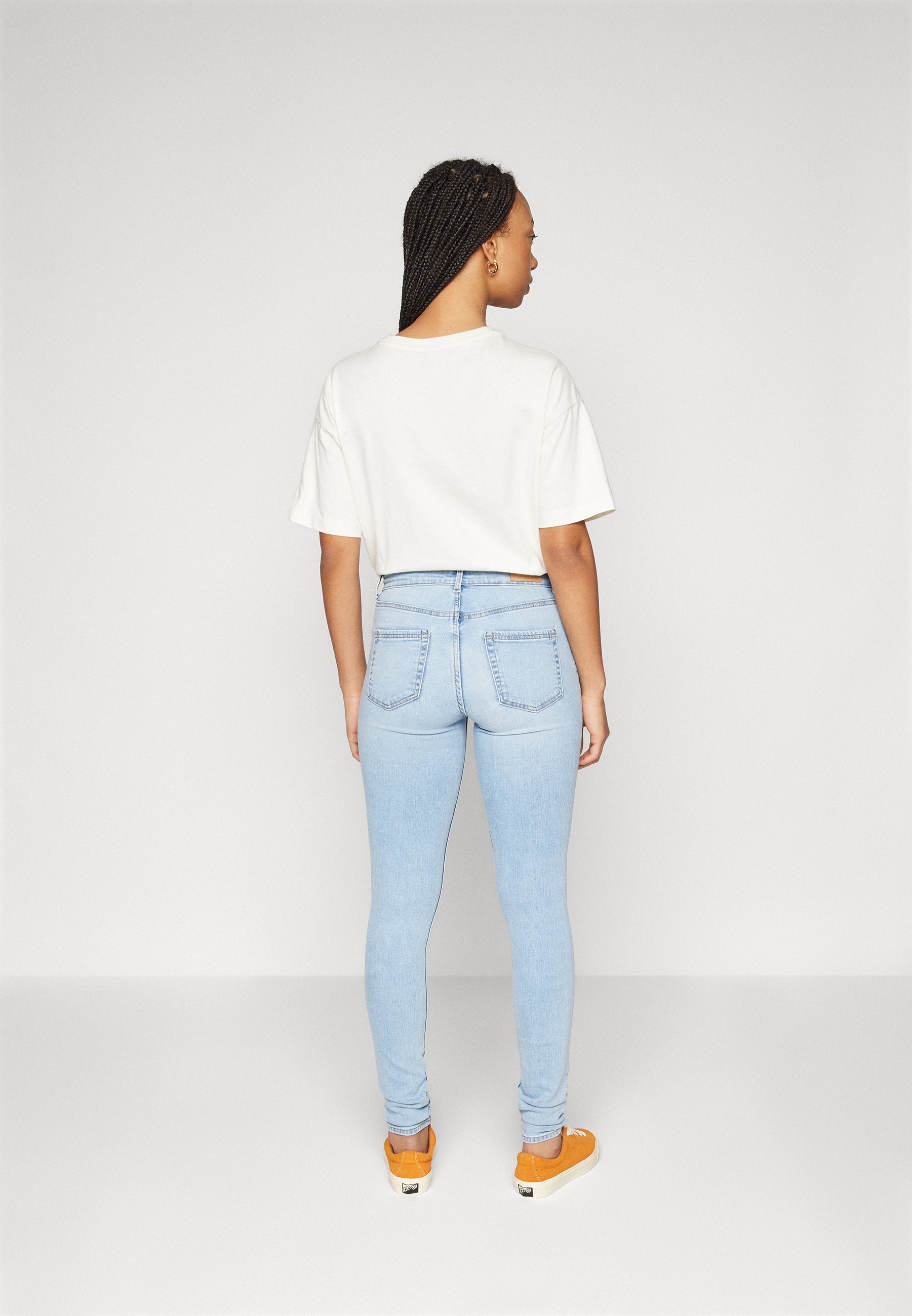 ONLBLUSH MID SKINNY Media 4