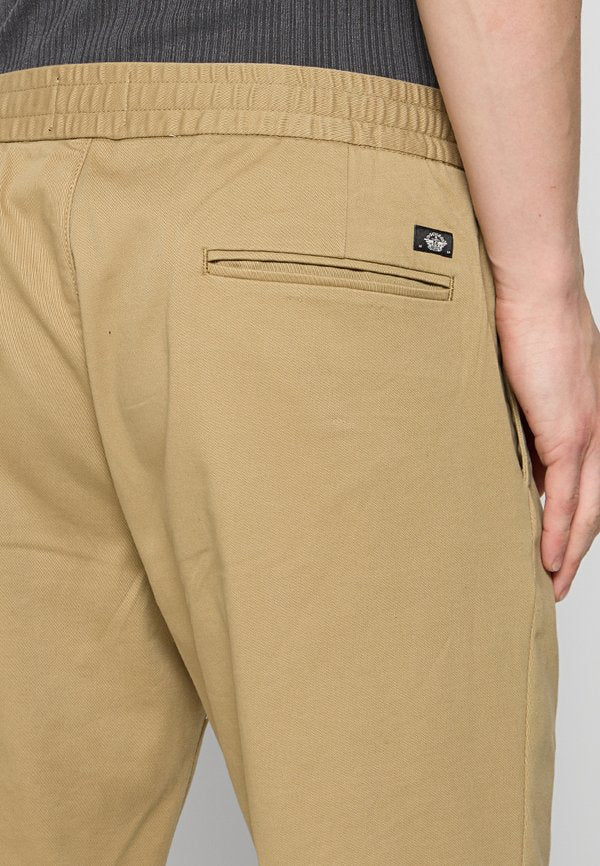 DOCKERS TAPERED FIT
