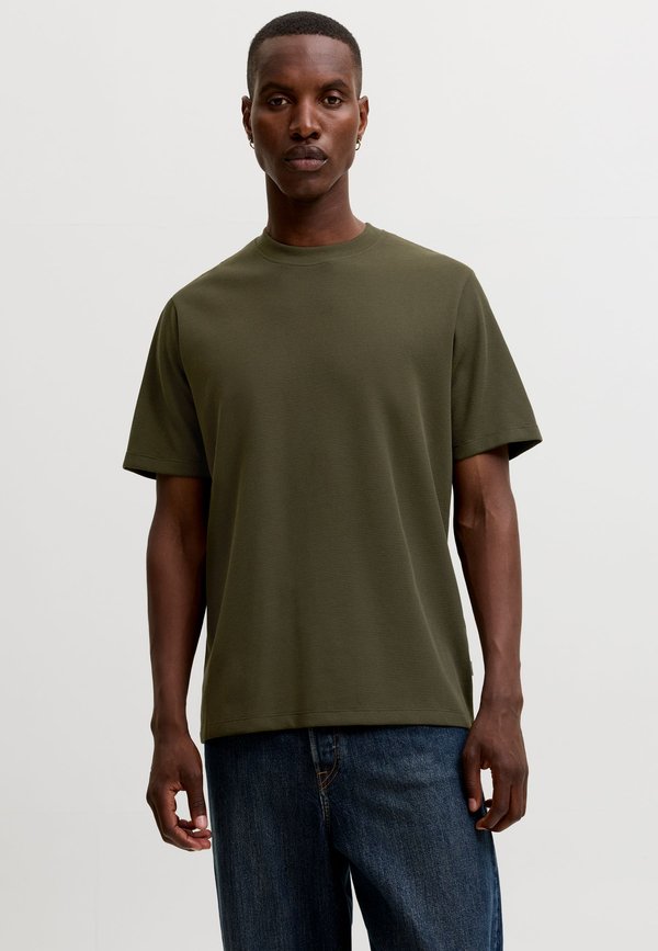 Jack & Jones T-SHIRT EINFARBIG T-SHIRT - Basic T-shirt - rosin