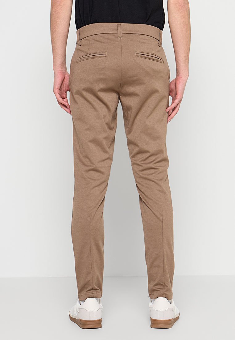 ONSTHOR SLIM FIT Media 3