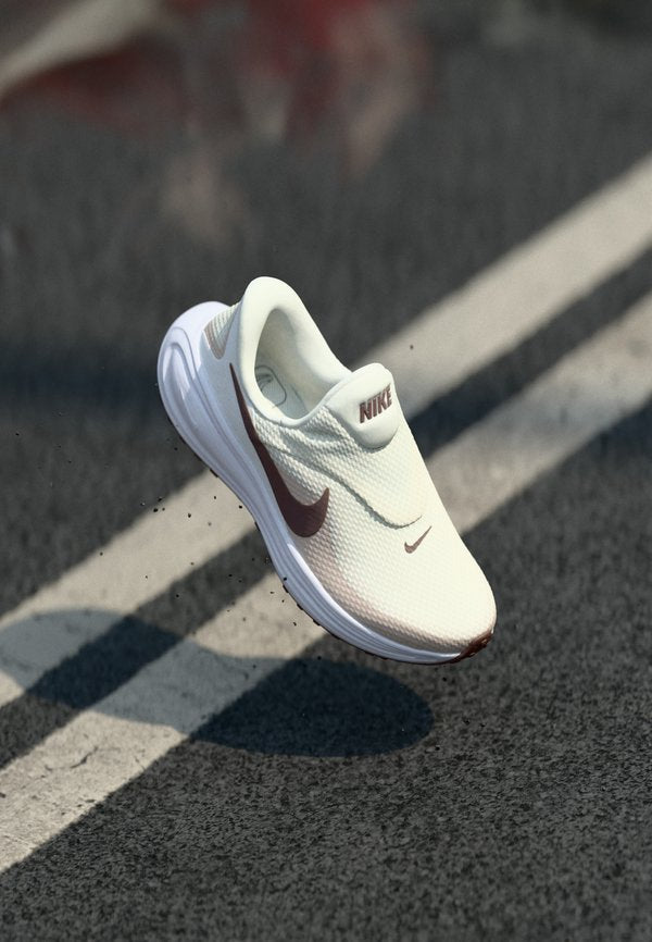 Nike Performance REVOLUTION 8 - Road running shoes - phantom/tattoo/white/silt red/particle rose
