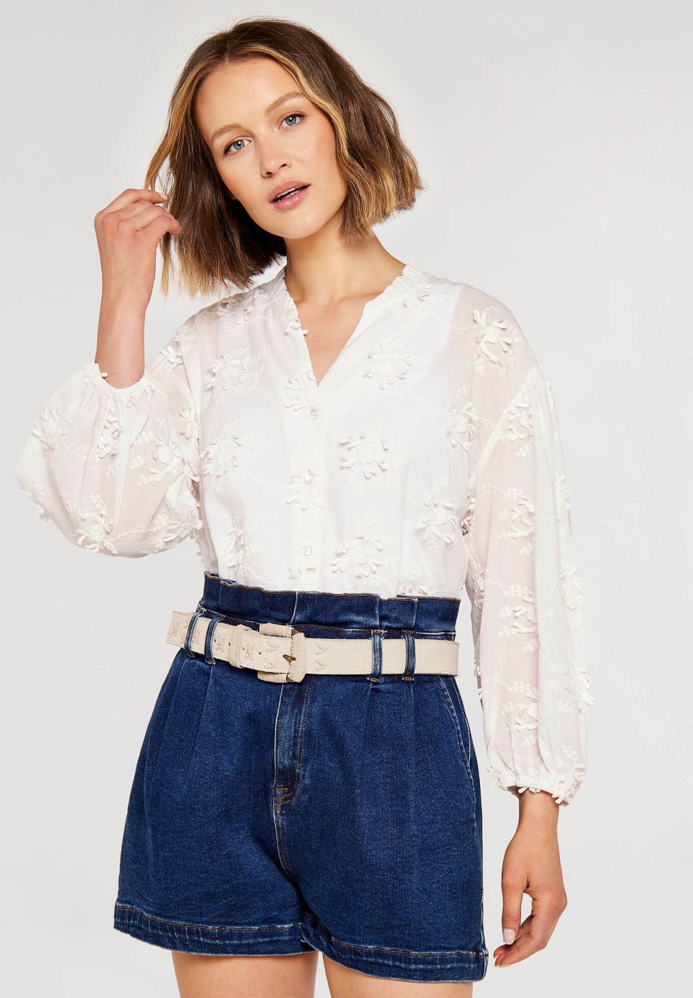 Apricot EMBROIDED VOLUME SLEEVE