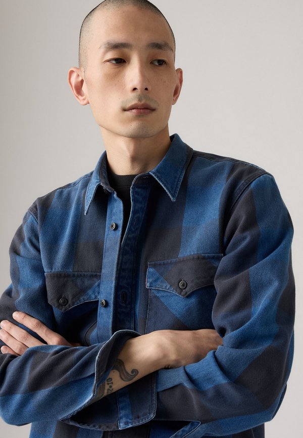 Levi's® RELAXED FIT WESTERN