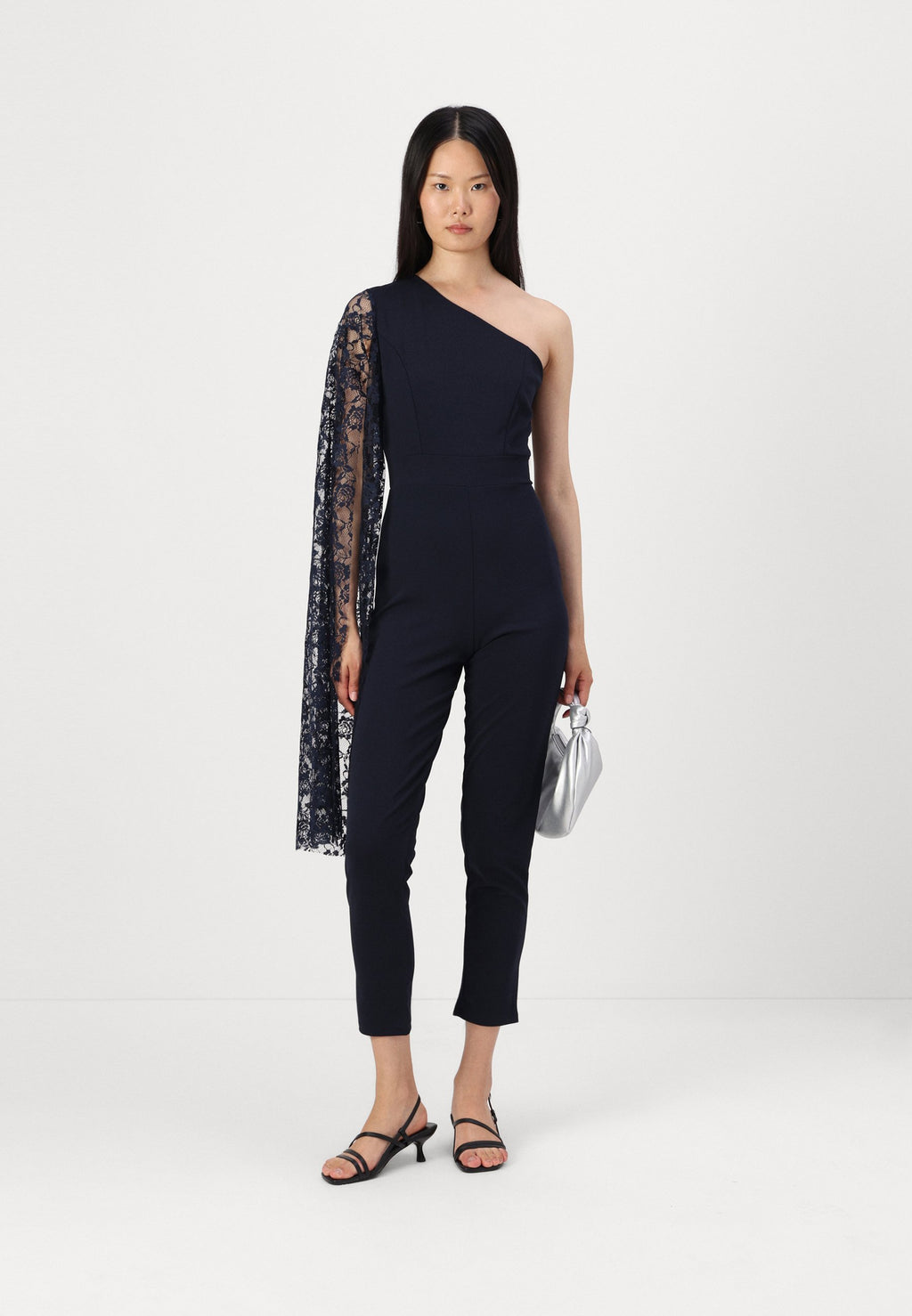 WAL G. CHELSEA LACE SLEEVE