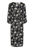 Schwarzes, knielanges Kleid mit einem weißen Blumenmuster. Verfügt über lange Ärmel, einen verstellbaren Taillenzug und ein Schlüssellochdetail im Rücken.
