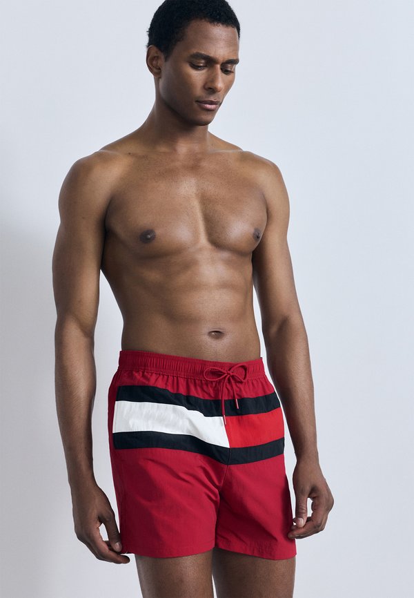 Tommy Hilfiger Swimming shorts - raspberry juice
