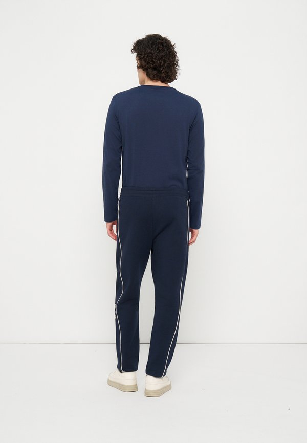 EA7 Emporio Armani