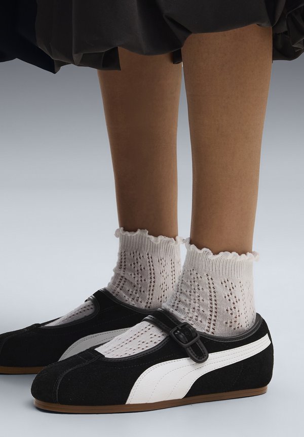 Puma PUMA TACKLETTE - Ankle strap ballerina shoes - puma black-puma white-gum