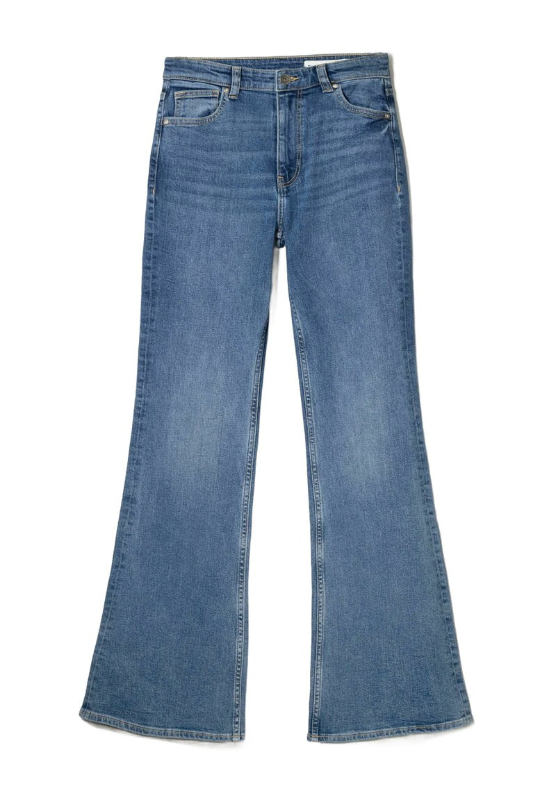 Bershka Jeans Bootcut Media 1