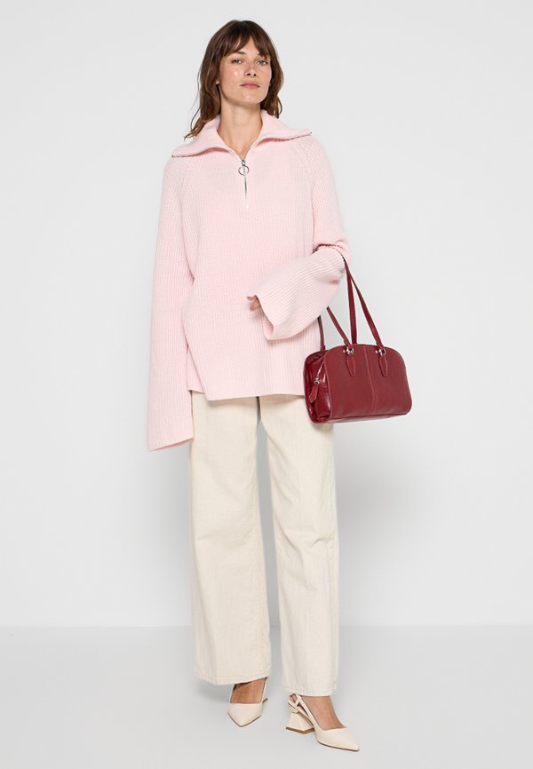 IVY OAK